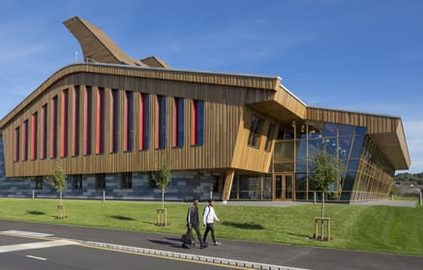 students in University of Nottingham building