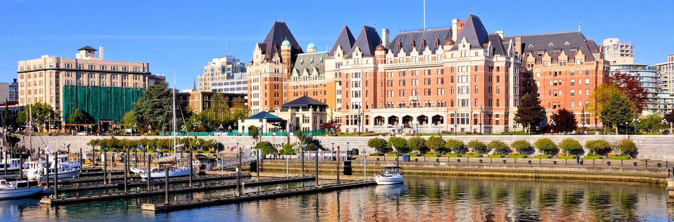 Beautiful harbour view with fairmont express hotel reflection