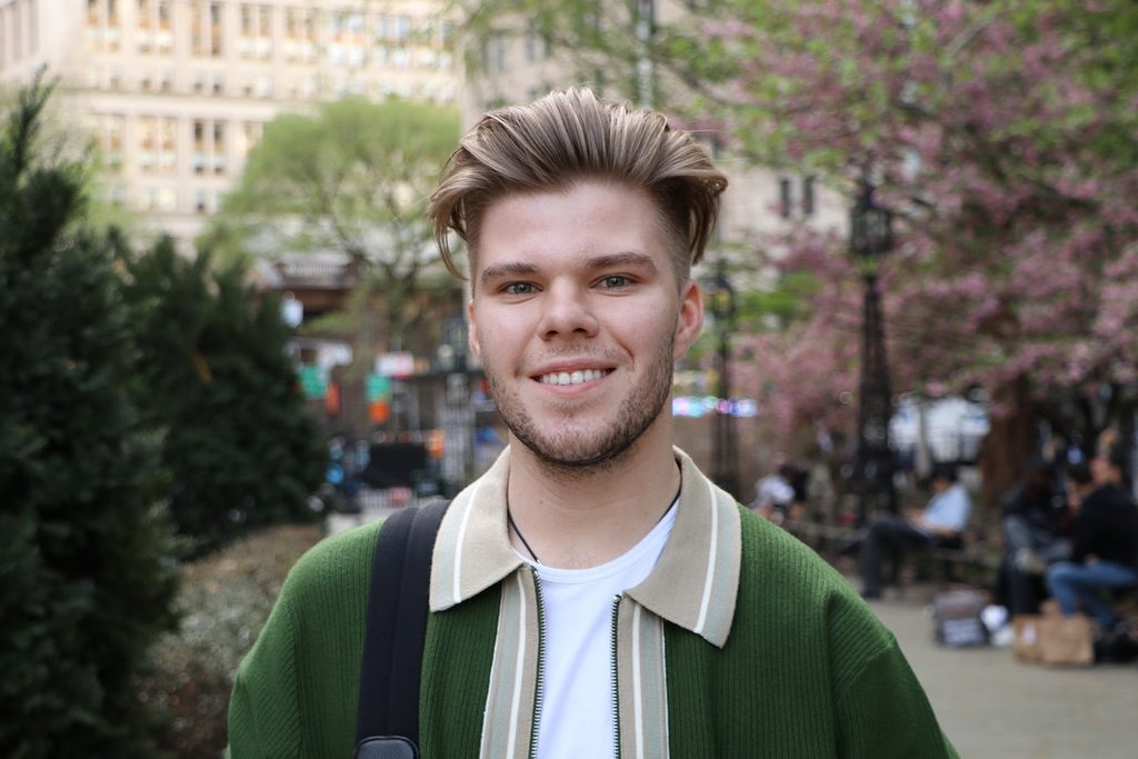 Headshot of Zhenya in New York city